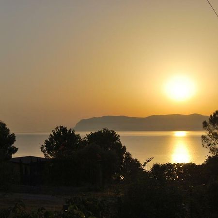 Casa Vacanze La Terrazza Sul Golfo Castellammare del Golfo Ngoại thất bức ảnh