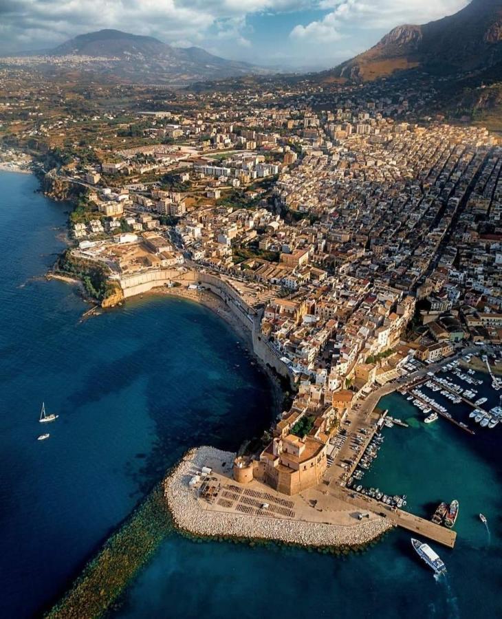 Casa Vacanze La Terrazza Sul Golfo Castellammare del Golfo Ngoại thất bức ảnh