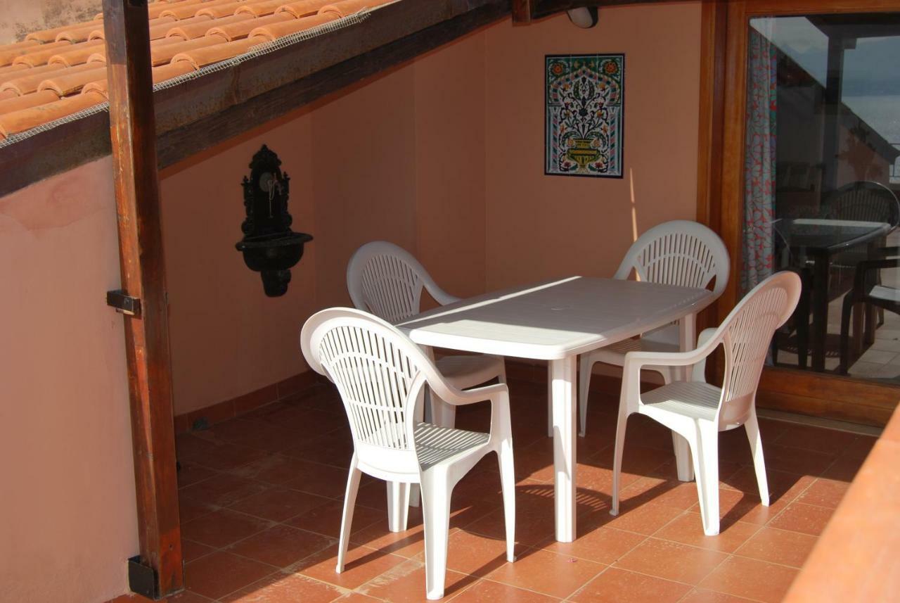 Casa Vacanze La Terrazza Sul Golfo Castellammare del Golfo Ngoại thất bức ảnh